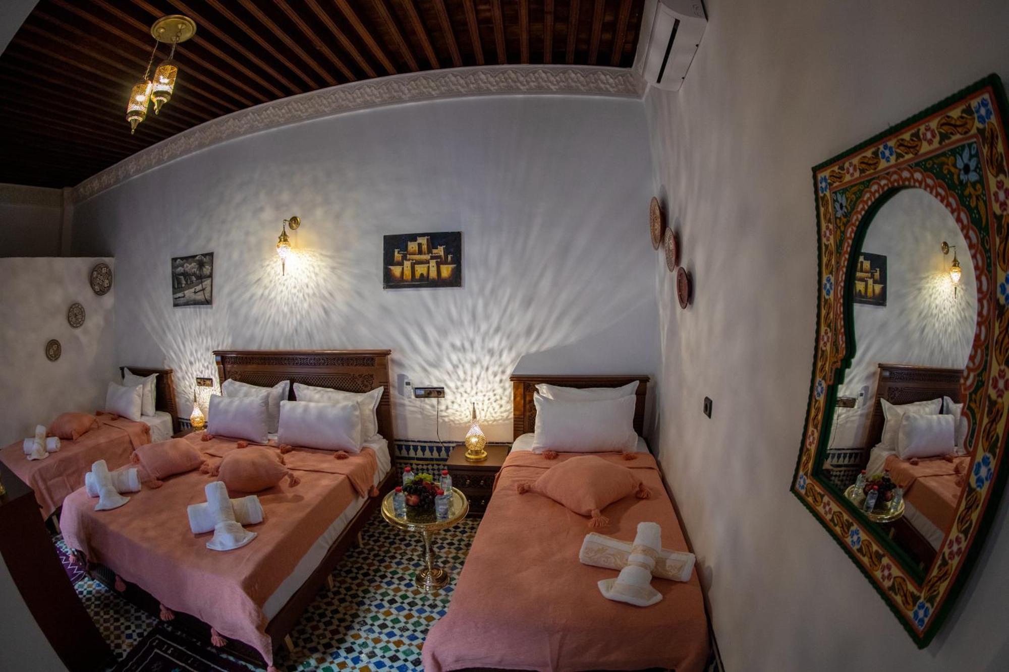 Riad Taj Fez Exterior photo