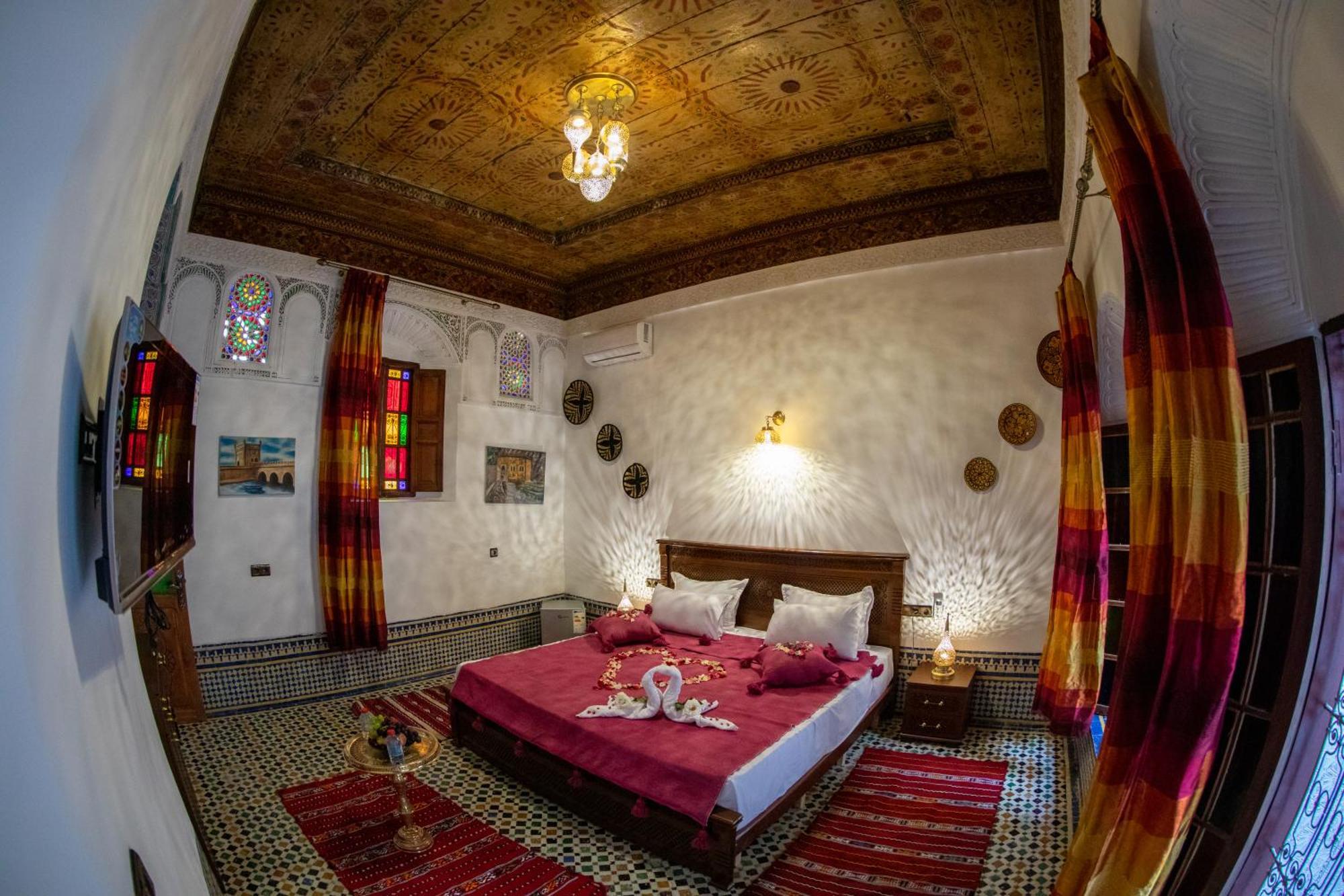 Riad Taj Fez Exterior photo